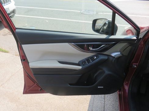 Used 2017 Subaru Impreza 2.0i Limited AWD/4WD image 28