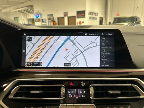 Used 2021 BMW X6 xDrive40i w/ M Sport Package image 25