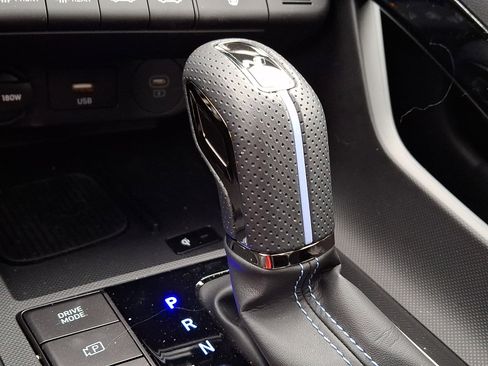 Used 2025 Hyundai Elantra N image 15