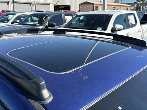 Used 2025 Subaru Crosstrek 2.0i Premium image 9