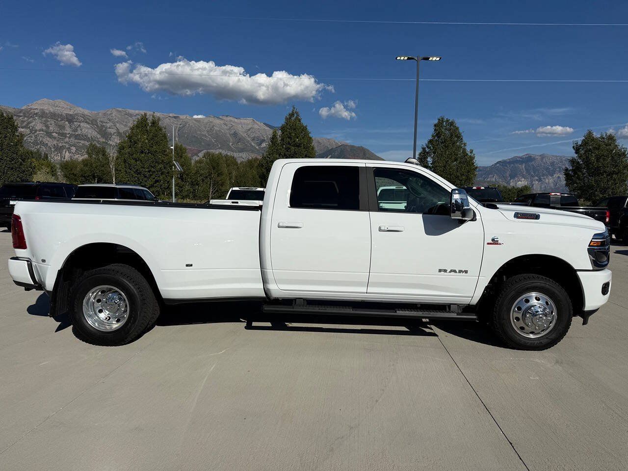 Used 2026 RAM 3500 Laramie w/ Max Tow Package AWD/4WD image 2