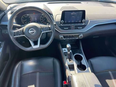Certified 2023 Nissan Altima 2.5 SR FWD image 13