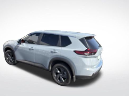 Certified 2026 Nissan Rogue SV w/ Cold Weather Package FWD image 3