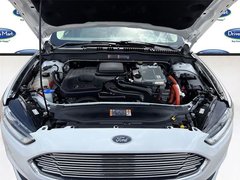 Used 2015 Ford Fusion SE w/ Equipment Group 502A FWD image 30