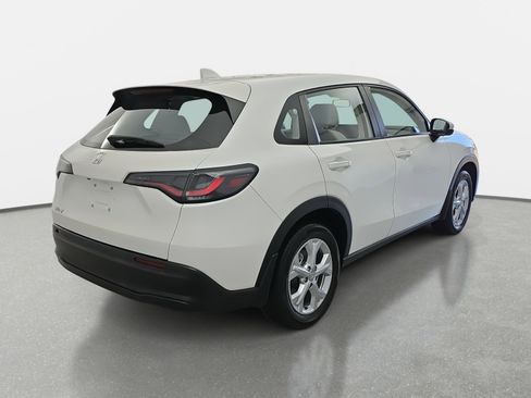 Certified 2023 Honda HR-V LX image 5