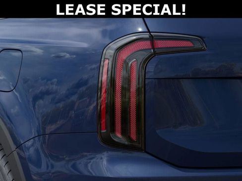 New 2025 Kia Telluride EX X-Line AWD/4WD image 11
