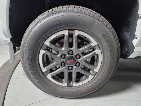 New 2026 Toyota Tacoma 4x4 Double Cab image 10