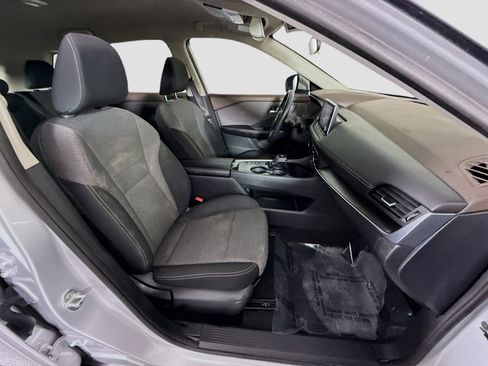 Used 2023 Nissan Rogue SV FWD image 29