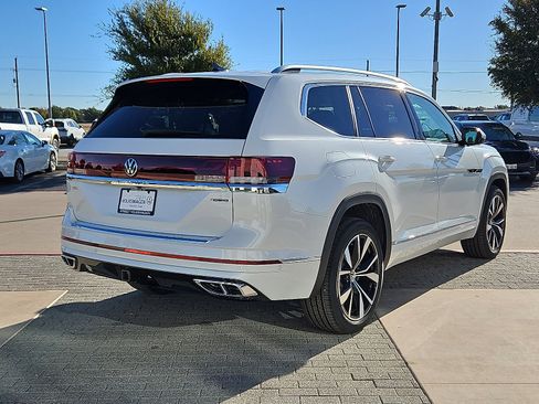 New 2026 Volkswagen Atlas SEL Premium R-Line image 3