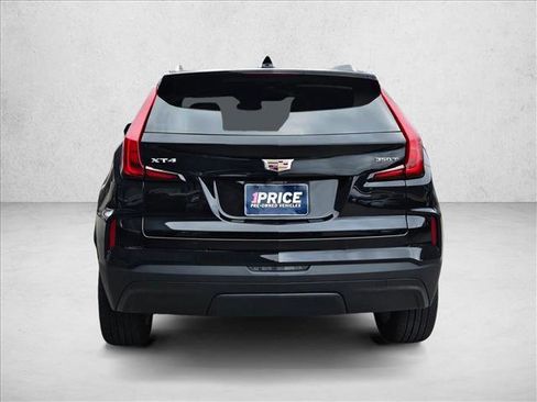 Used 2024 Cadillac XT4 Luxury w/ Cold Weather Package image 6