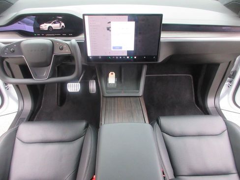 Used 2022 Tesla Model X AWD/4WD image 18