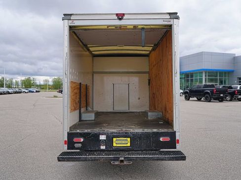 Used 2022 Chevrolet Express 3500 w/ Power Convenience Package RWD image 11