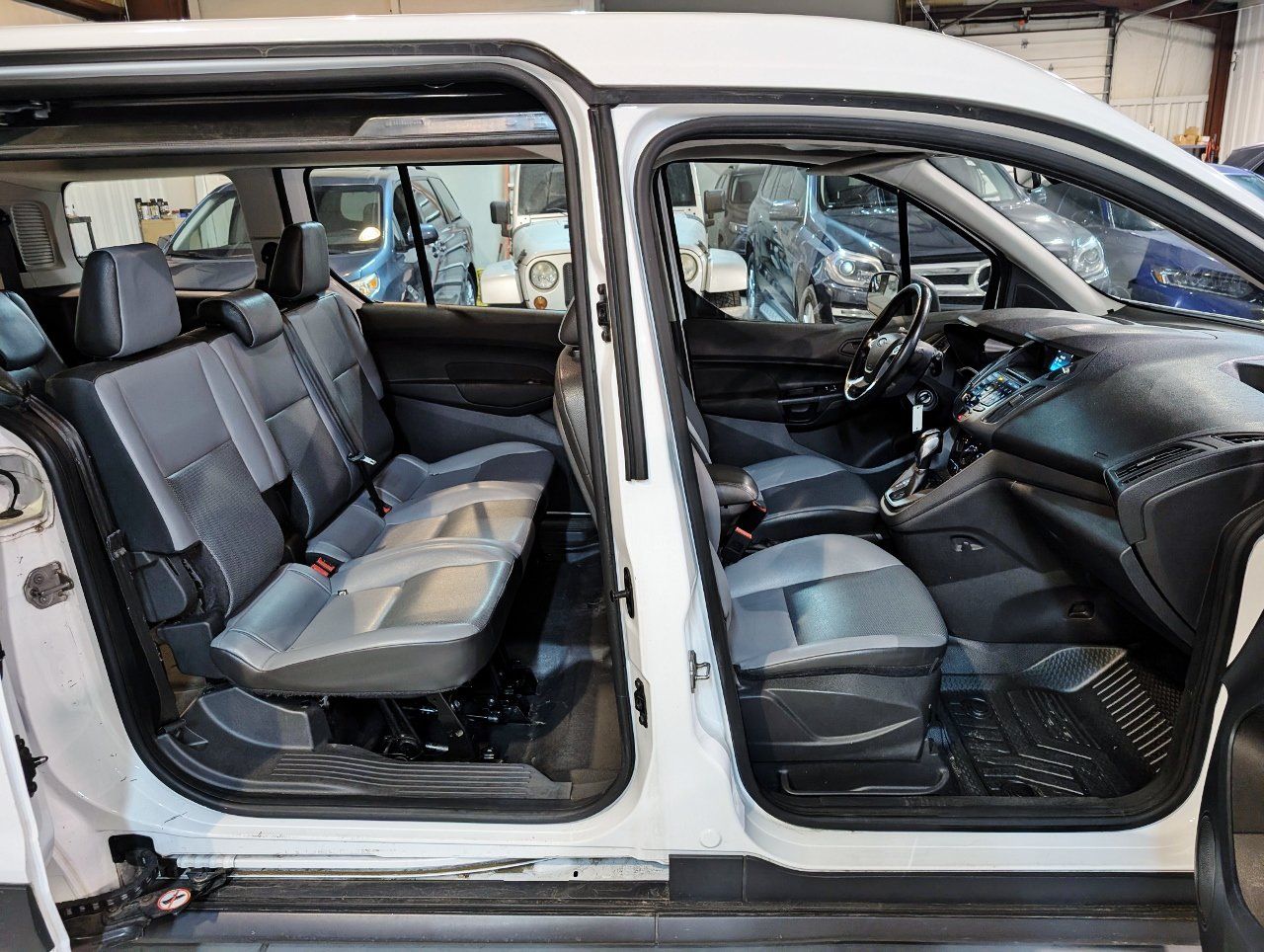 Used 2018 Ford Transit Connect XL FWD image 23
