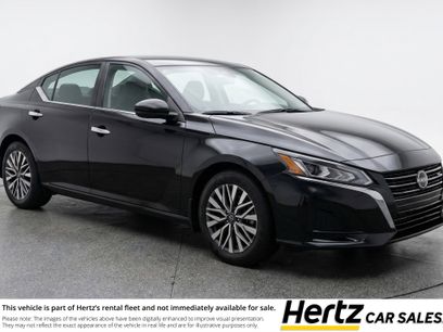 Used 2025 Nissan Altima 2.5 SV