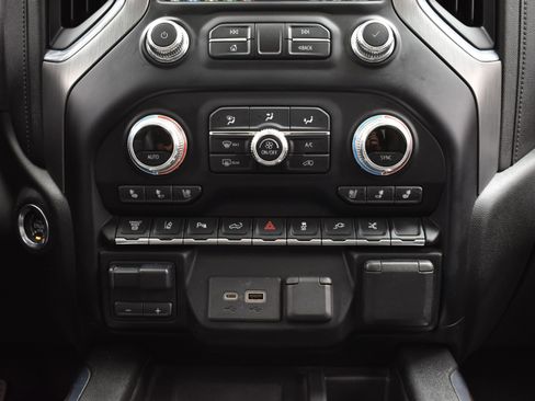 Used 2021 GMC Sierra 3500 Denali w/ Denali Ultimate Package image 36