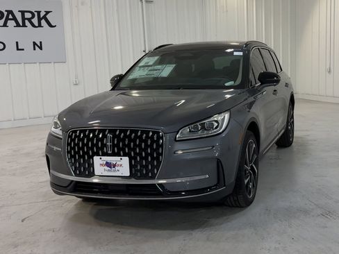 New 2025 Lincoln Corsair Reserve AWD/4WD image 4