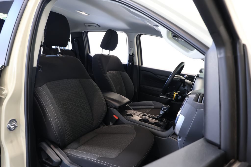 Used 2025 Ford Ranger XLT w/ Convenience Package RWD image 19