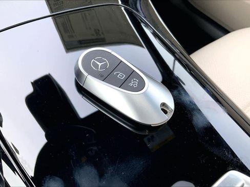New 2026 Mercedes-Benz GLC 300 4MATIC image 21