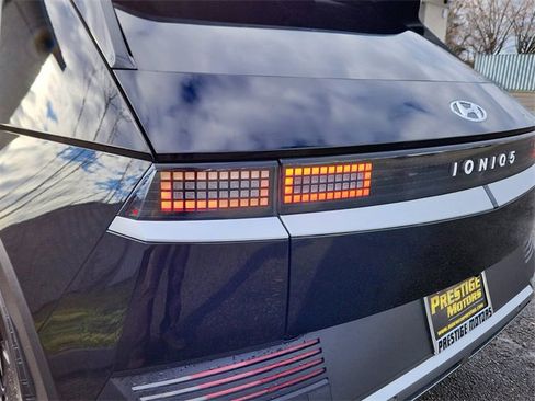 Used 2023 Hyundai Ioniq 5 SE w/ Cargo Package image 11