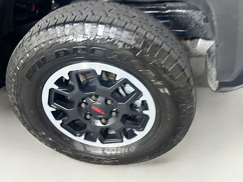 Used 2025 Toyota 4Runner TRD Off-Road image 11