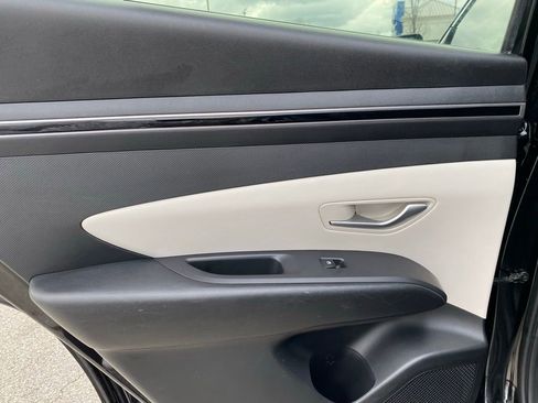 Used 2022 Hyundai Tucson SE image 31