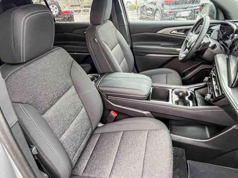 New 2026 Chevrolet Traverse LT w/ Driver Confidence Package image 15