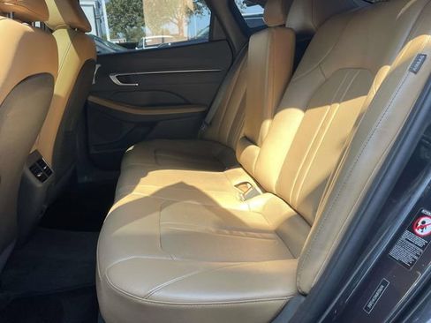 Used 2021 Hyundai Sonata Limited w/ Cargo Package FWD image 10