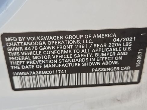 Used 2021 Volkswagen Passat 2.0T SE FWD image 34