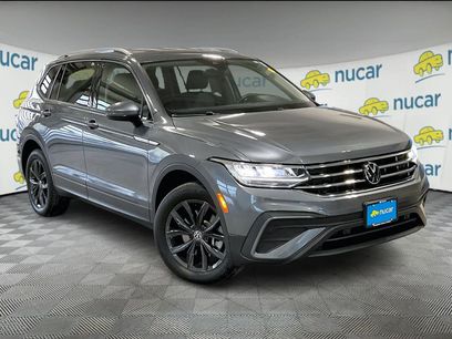 Used 2024 Volkswagen Tiguan SE