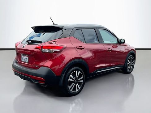 Used 2019 Nissan Kicks SR FWD image 5