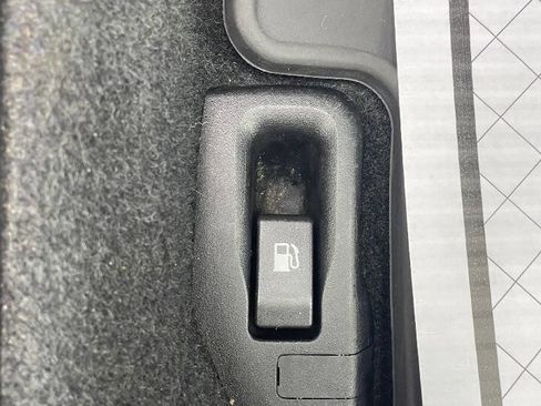 Used 2016 Subaru Forester 2.5i Touring w/ Eyesight & Navigation System image 26