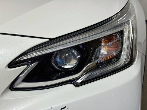 Used 2020 Subaru Outback Touring w/ Popular Package #2 AWD/4WD image 39