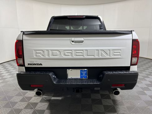 New 2026 Honda Ridgeline Black Edition image 8