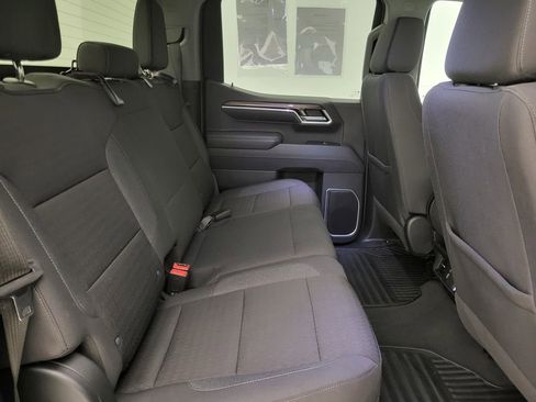 Used 2025 Chevrolet Silverado 1500 LT AWD/4WD image 39