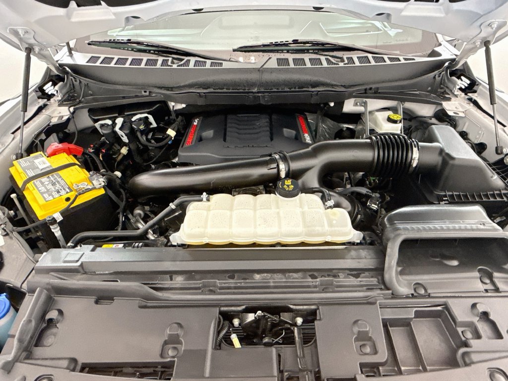 Used 2025 Ford F150 Raptor AWD/4WD image 32