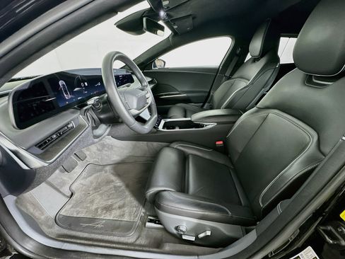 Used 2024 Lucid Air Touring AWD/4WD image 13
