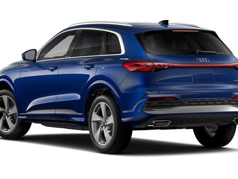 Certified 2025 Audi Q5 Premium Plus w/ Premium Plus AWD/4WD image 2