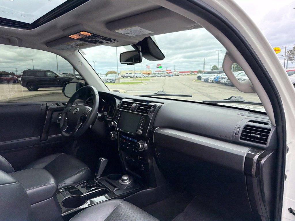 Used 2021 Toyota 4Runner Nightshade AWD/4WD image 22