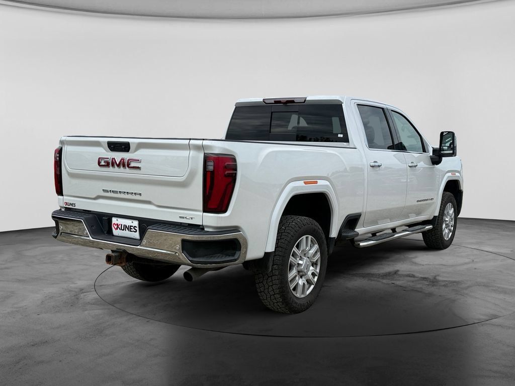 Used 2024 GMC Sierra 2500 SLT w/ SLT Convenience Package AWD/4WD image 9
