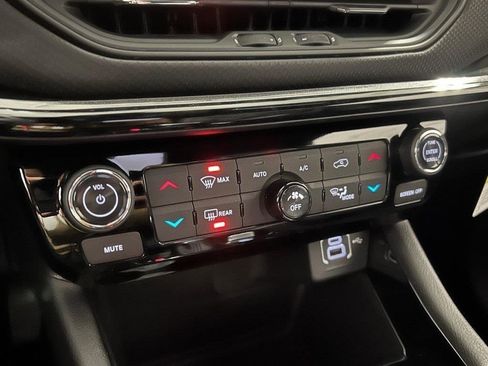 New 2026 Jeep Compass Limited w/ Sun, Sound & Navigation Group image 31