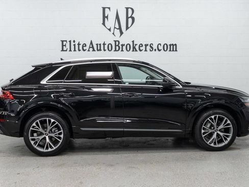 Used 2023 Audi Q8 Premium Plus AWD/4WD image 5