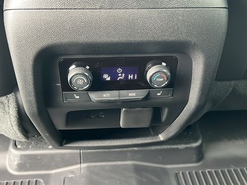 New 2026 Chevrolet Traverse High Country w/ LPO, Floor Liner Package image 17