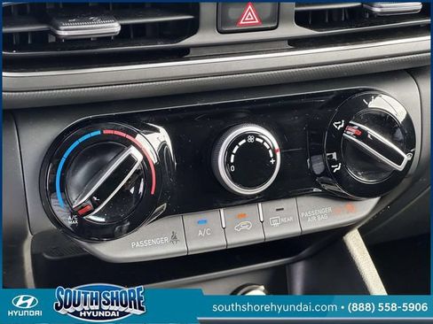 Certified 2023 Hyundai Kona SEL AWD/4WD image 33