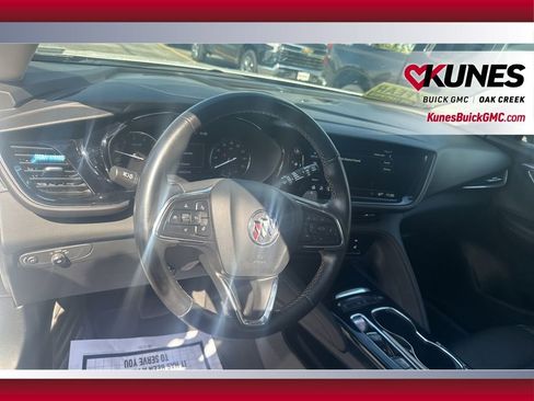 Used 2023 Buick Envision Essence image 38