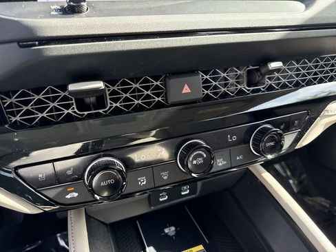 Used 2025 Honda Accord Touring image 19