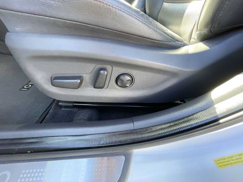 Used 2020 Hyundai Ioniq Limited FWD image 14
