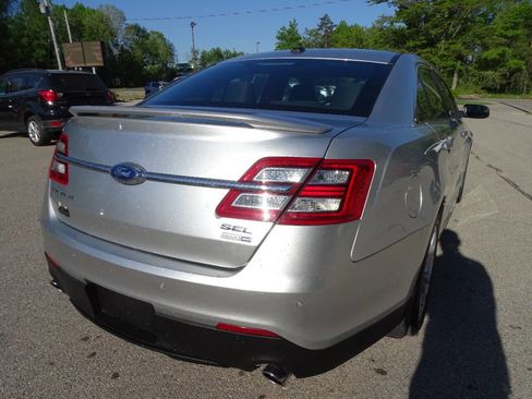 Used 2013 Ford Taurus SEL AWD image 9
