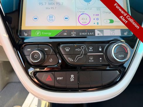 Used 2018 Chevrolet Bolt Premier w/ Driver Confidence II Package FWD image 25