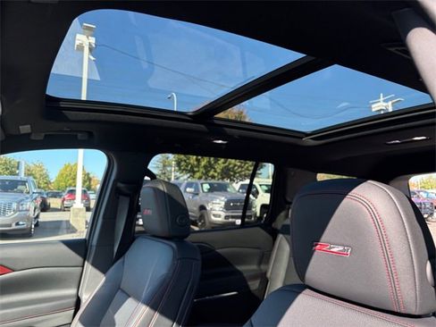 New 2026 Chevrolet Traverse Z71 w/ Enhanced Driving Package image 28