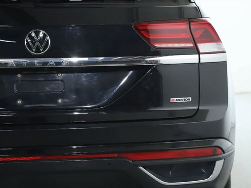 Certified 2021 Volkswagen Atlas Cross Sport SEL image 47